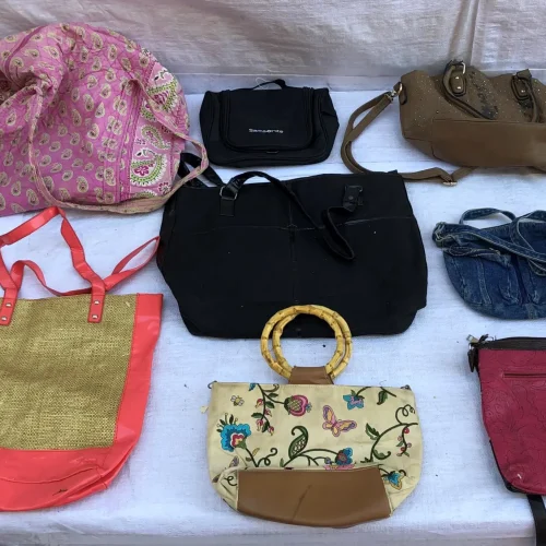 vintage-used-handbags-canada-2